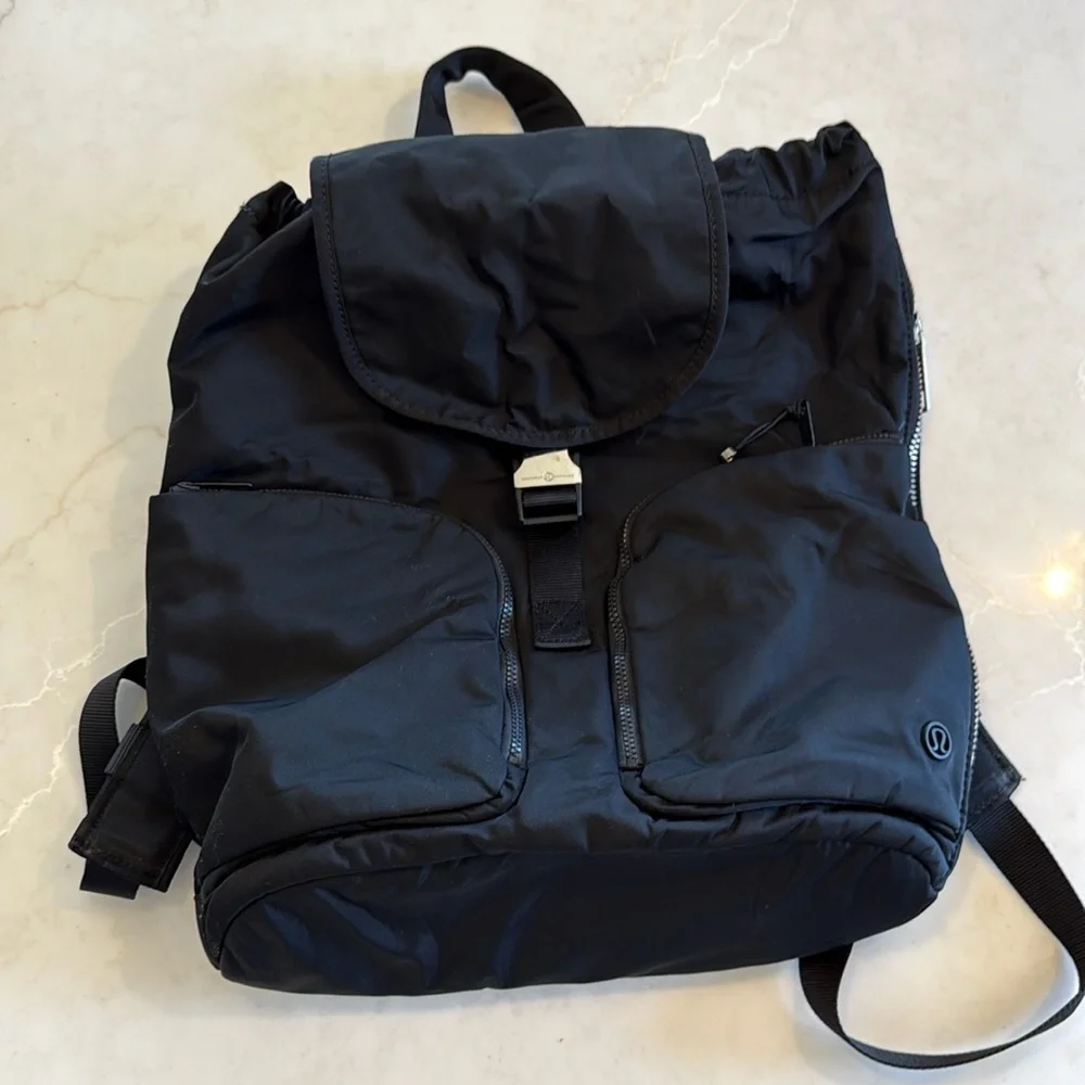 Lululemon backpack - Picture 3 of 12